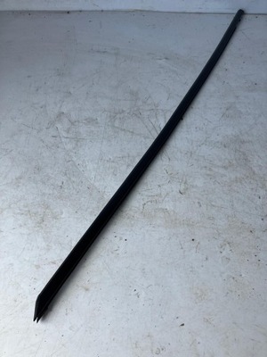 Молдинг ущільнювач двері лівий перед citroen ds5 фото №1