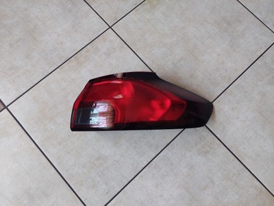 Правая лампа - задняя --- opel zafira c фото №1