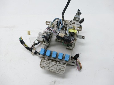 Toyota rav4 ii d4d коробка предохранителей модуль фото №1