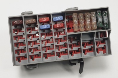 Коробка предохранителей volvo xc90 i 2.4 d5 8637669 фото №1