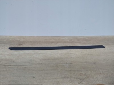 Suzuki alto молдинг двері правий перед 09000108 фото №1