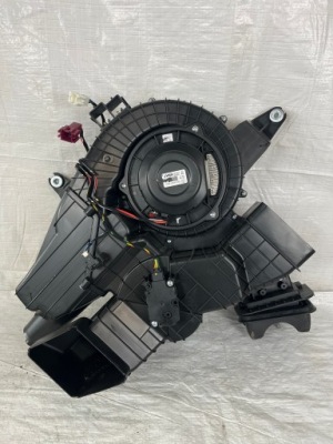 Mercedes gls 167 отопитель задняя задняя a1678302704 фото №1