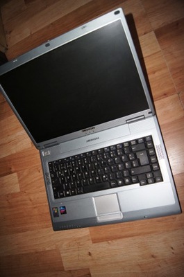 stary komputer laptop notebook medion MD95300 dla win XP
