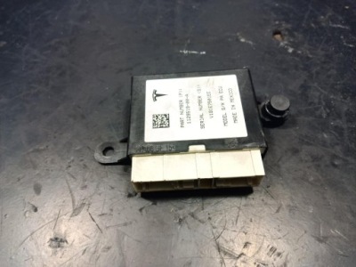 Tesla model s блок управления pdc 1129519-00-a фото №1