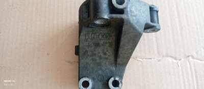 Кронштейн двигуна 504080245 ducato фото №1