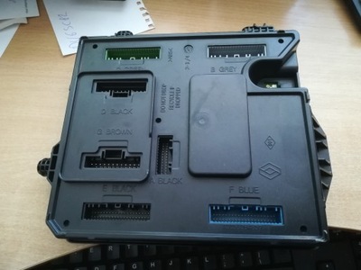 Модуль megane scenic renault оригінальний номер 284b12249r фото №1