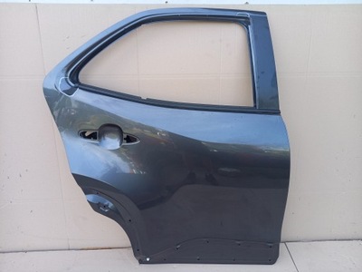 Toyota yaris cross дверь задние правое задняя фото №1