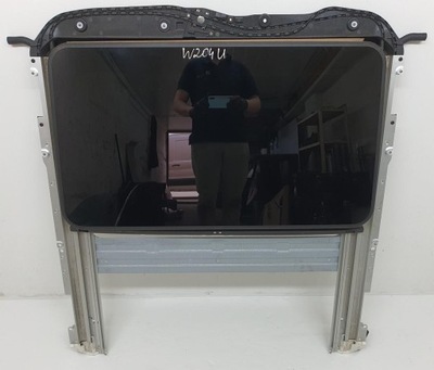 Люк mercedes w204 a2047800029 фото №1