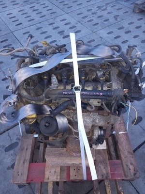 MOTOR 1.3 JTD 188A9000 COMPUESTO FIAT DOBLO BOQUILLAS -083 PIEZA INSERTADA PUKA  