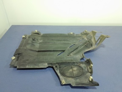 Bmw 1 f40 защита плита подвеска задняя левая 7436655 фото №1