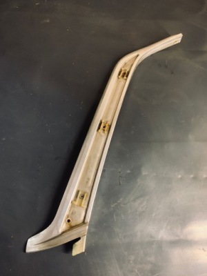 Mercedes w116 защита накладка стойка хром перед левая фото №1