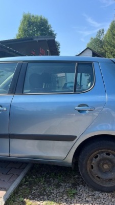 Дверь левая задняя nr. lak. 9154 skoda fabia ii фото №1