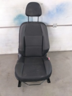 Peugeot 207 сидіння пасажира правий перед aibag фото №1