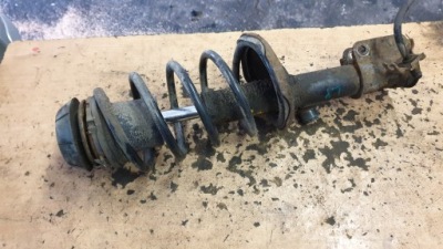 Chevrolet lacetti mcperson лівий перед 1.6 16v фото №1