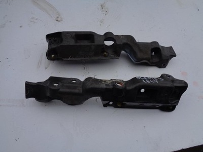 Кронштейн крыла правый перед renault scenic iii 3 фото №1