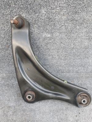 Важіль правий do nissan juke фото №1