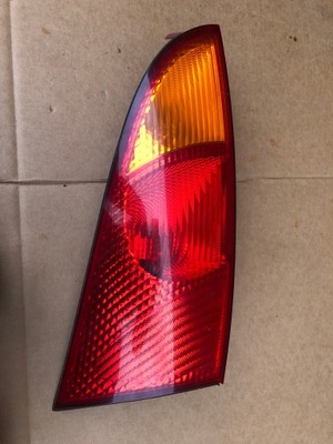 DERECHA FARO PARTE TRASERA FORD FOCUS MK1 RESTYLING 02-04 HATCHBACK 5D 1M51-13404  