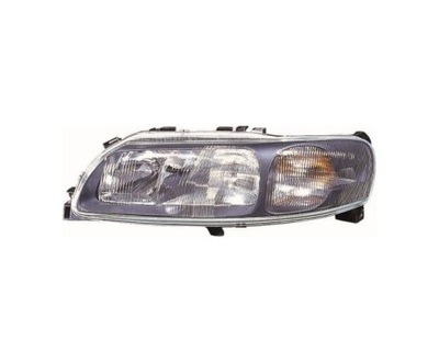 LAMP FRONT VOLVO V70 00- 8693567 LEFT NEW CONDITION  