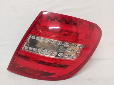 FARO PARTE TRASERA DERECHA MERCEDES W204 UNIVERSAL RESTYLING  