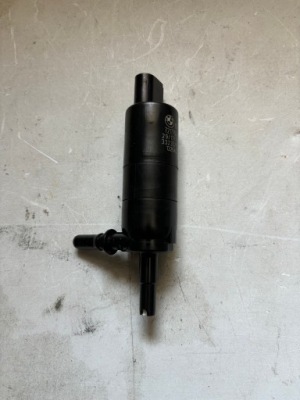 Bmw помпа омивача фари 6763 7217792 фото №1