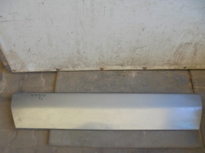 Молдинг двері лівий перед mercedes 126 sl фото №1