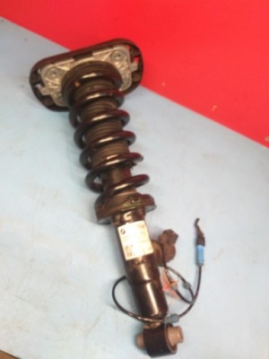 Bmw x7 амортизатор задняя 6896441 фото №1