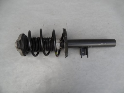 Mcperson амортизаторна стійка амортизатор правий перед mercedes gla glb w247 фото №1