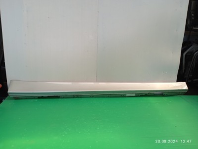 Молдинг порог правая bmw 3 f30 f31 7256912 фото №1