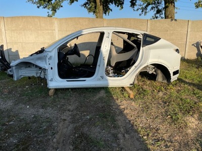 Tesla y кузов фото №1