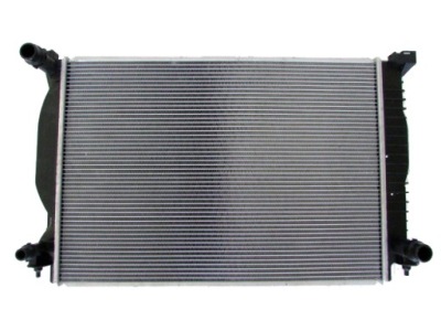 Радиатор audi a4 b7 3.0 3.2 2004-2007 фото №1