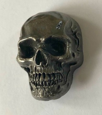 Czaszka 3D skull ozdoba przypinka na śrubkę stare srebro