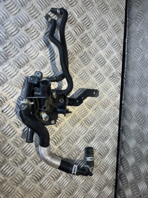 Renault captur ii корпус термостата термостат 110605rf1a фото №1