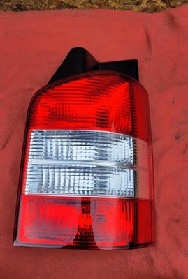 VW TRANSPORTER T5 2003 03 FARO PARTE TRASERA DERECHA LADO  