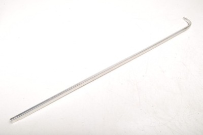 Ford granada i gxl молдинг хром лампи права 73r фото №1