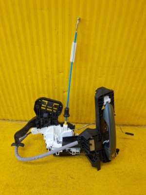 Mercedes w246 замок дверь левый перед a2047601534 фото №1