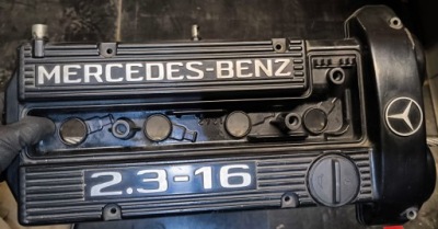 Кришка клапанів головки mercedes w201 2.3 16v cosworth фото №1