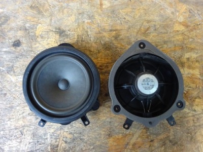 Audi a3 8p 04-12 динамик дверь перед задняя 8p0035411c фото №1