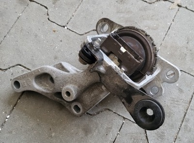 Trafic iii vivaro b 14^ кронштейн двигуна подушка фото №1