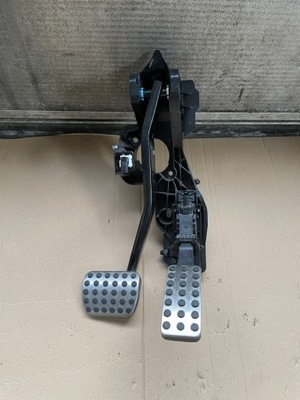 Mercedes a 177 a45 amg педаль газу гальма фото №1