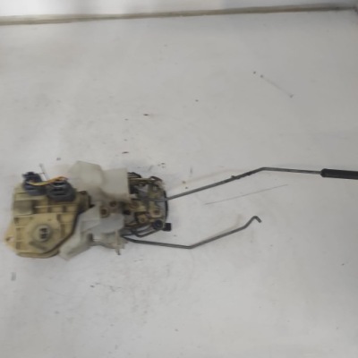 Замок дверь левый перед honda jazz i 2002 020903 фото №1