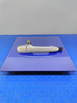 Mazda 2 ручка наружная передняя перед правая фото №1