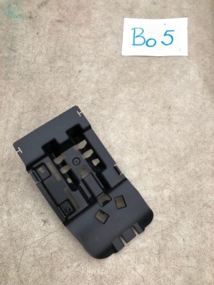 Audi a4 a5 защита колонки рулевого 8w0953512 фото №1