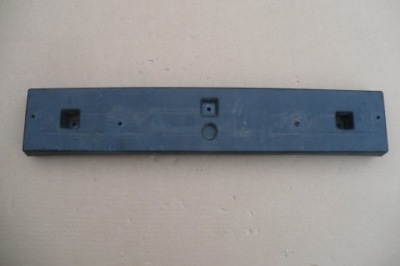 Hyundai i30 iii 17r- - подкладка номерного знака бампера перед фото №1