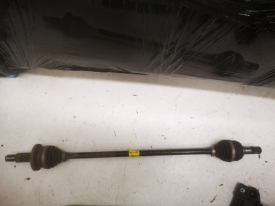 Kia sorento iii привідний вал права задня 49601 c5030 фото №1