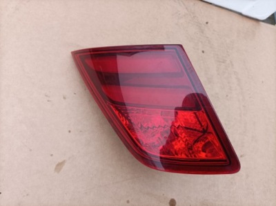 Лампа правая задняя задняя крышки 308 t9 9677818280 фото №1