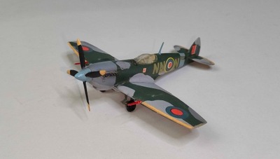 Spitfire NN-N 1/72 sklejony