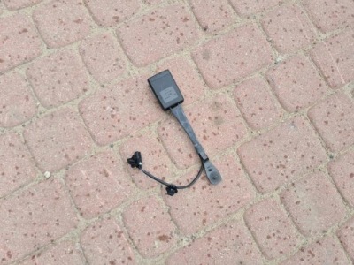 Клипса поперечина пряжка opel insignia b 39141087 фото №1