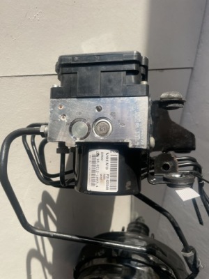 Насос abs volvo s60 ii v60 lift оригинальный номер 31423348 фото №1