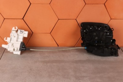 Bmw 7' g12 замок двері лівий задній задній доводчик soft close 7368451 2581895 фото №1