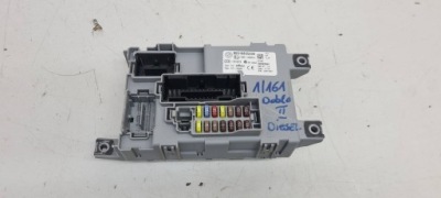 Коробка запобіжників fiat оригінальний номер 00518855330 фото №1